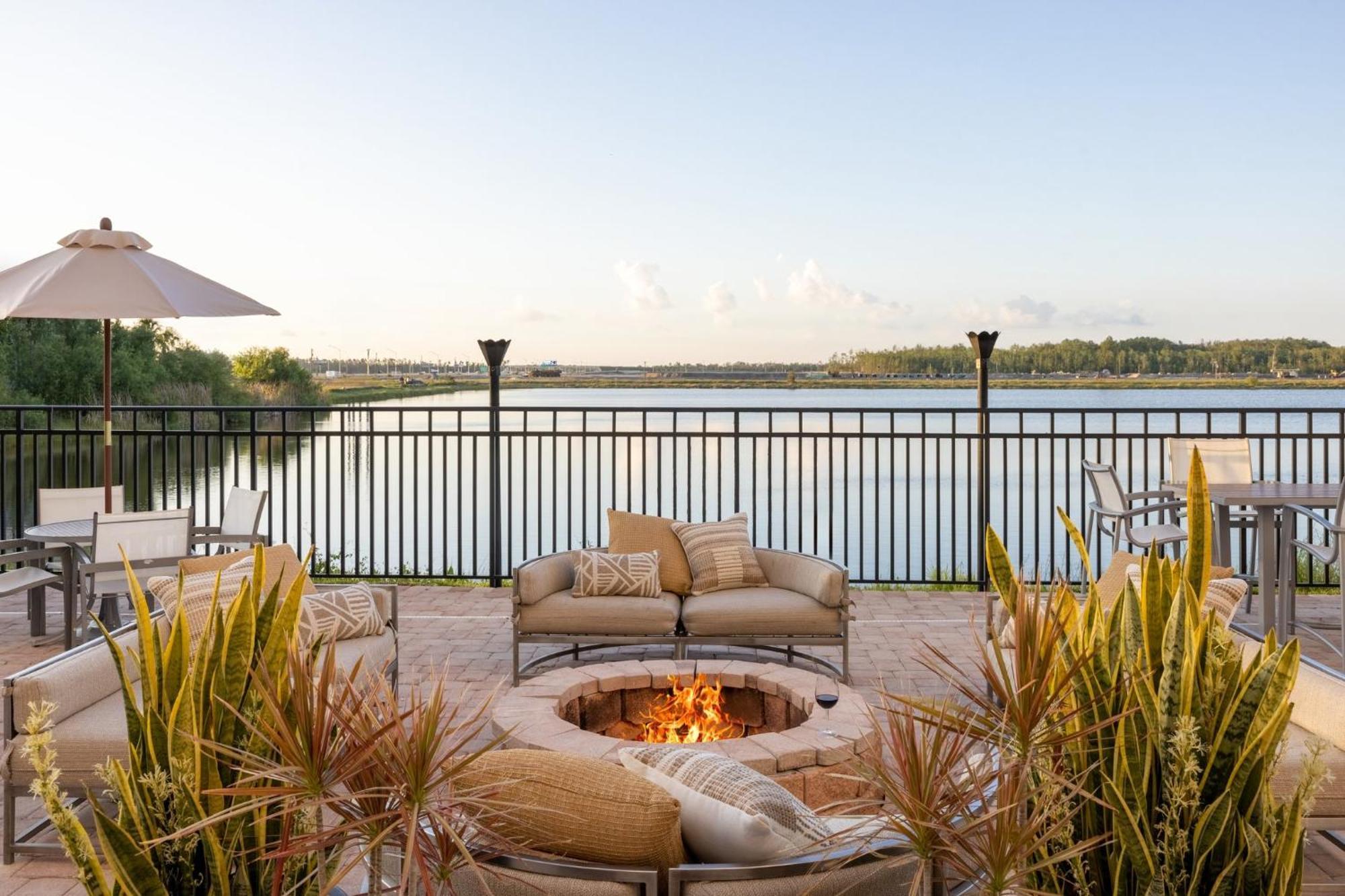 Отель Crowne Plaza Ft Myers Gulf Coast By Ihg Форт Майерс Экстерьер фото